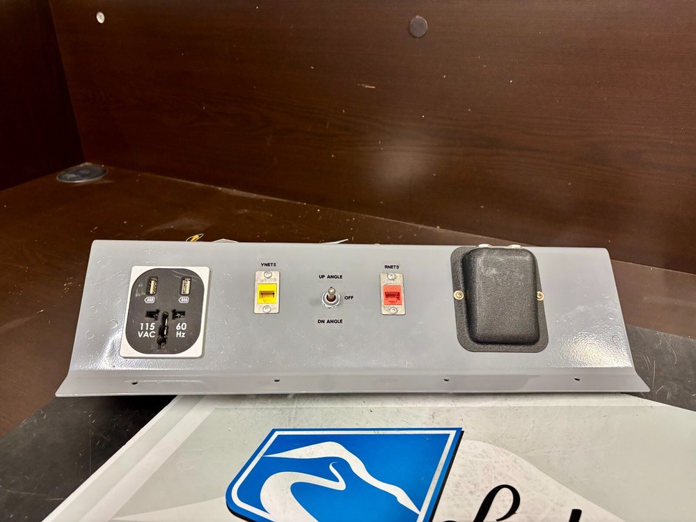 Intercoastal Panel 3320A004-101 Removed Working