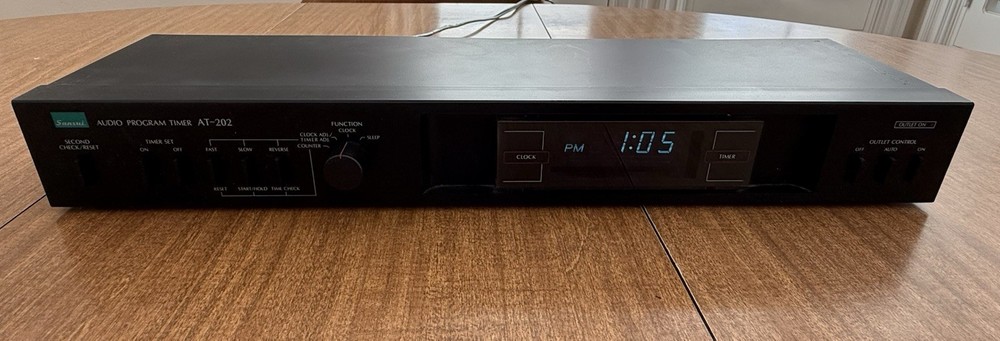 Sansui AT- 202 audio program timer in black. 3 outlets to control system. Tested