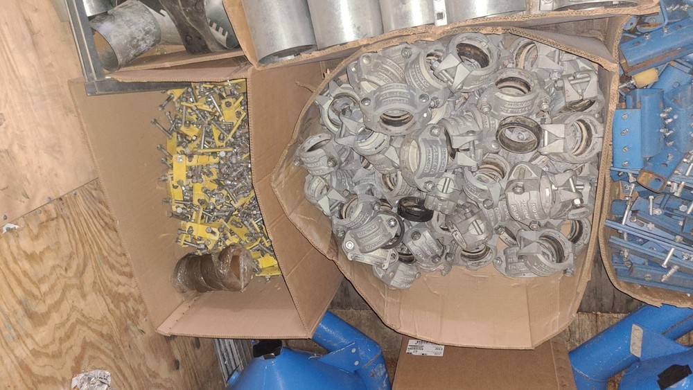 Cyclonair Sandblasting System With Control System 15 Sets With 8 Dry Van Contain