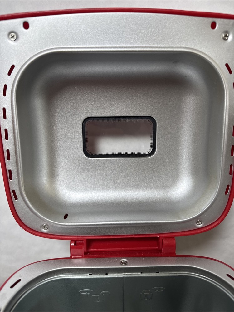 Cook's Essentials 1.5-lb Stainless Steel Breadmaker in Red