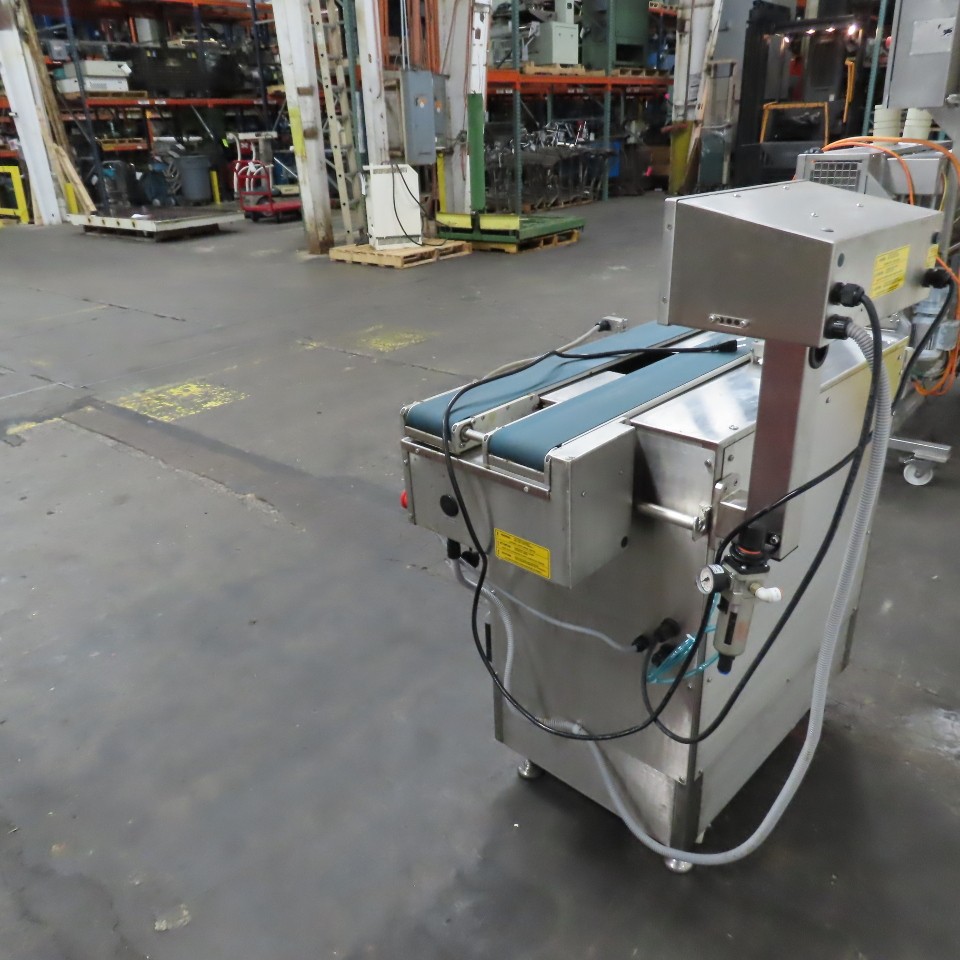 DIGI BLLA Automatic Weigh Labeler Machine 110V 1PH (Applicator Needs Work)