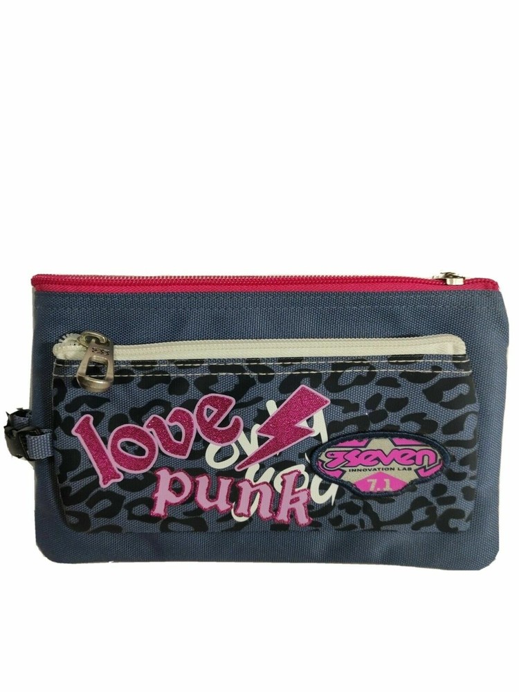 Empty pencil case school - free time - by seven
