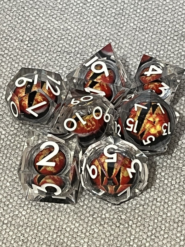 D&D Dice Dragon Eye In Liquid Core. Clear 7pcs Sharp Dice Set W/ Tiamat Case.
