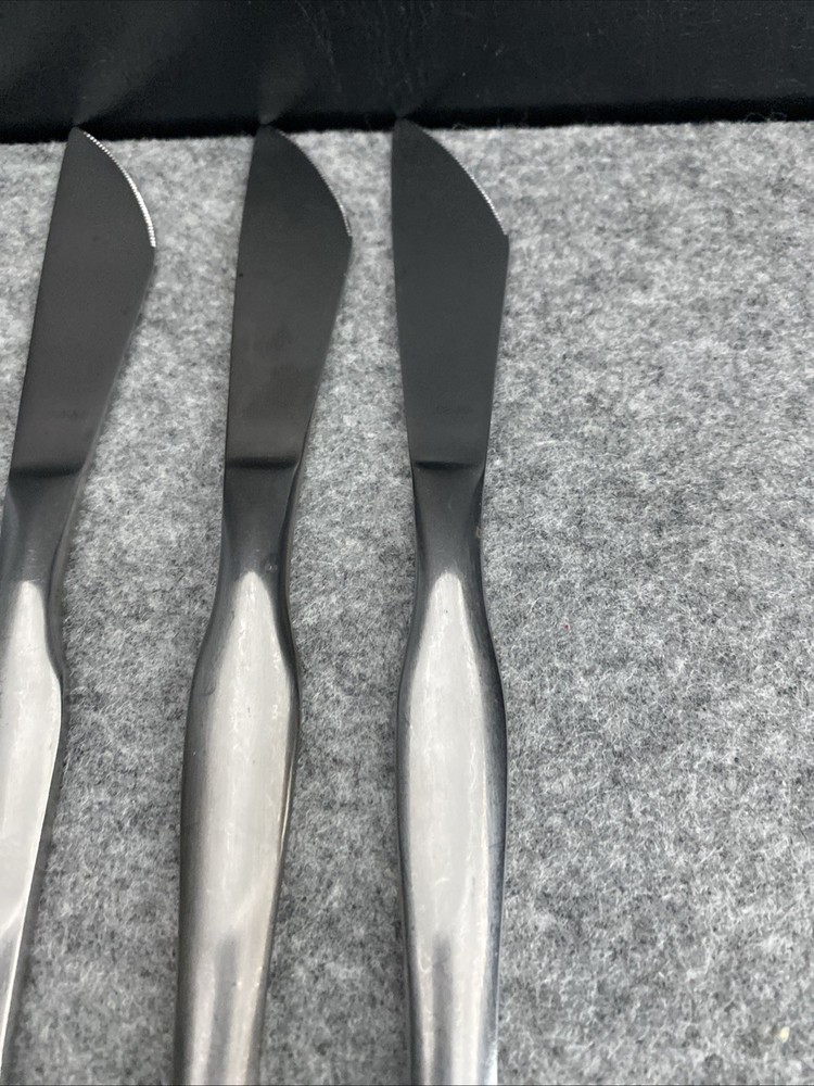 4 Retroneu 18/10 Stainless SILHOUETTE Flatware Modern Solid Knives