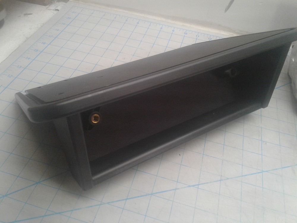 Tracker Versa Track Bolt On Cutting Board 162289