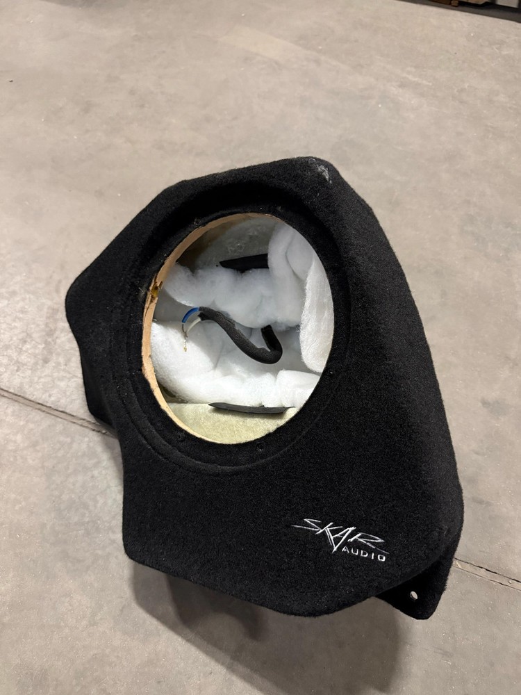USED EMPTY 10" SUB ENCLOSURE - FITS 2011-2019 FORD EXPLORER