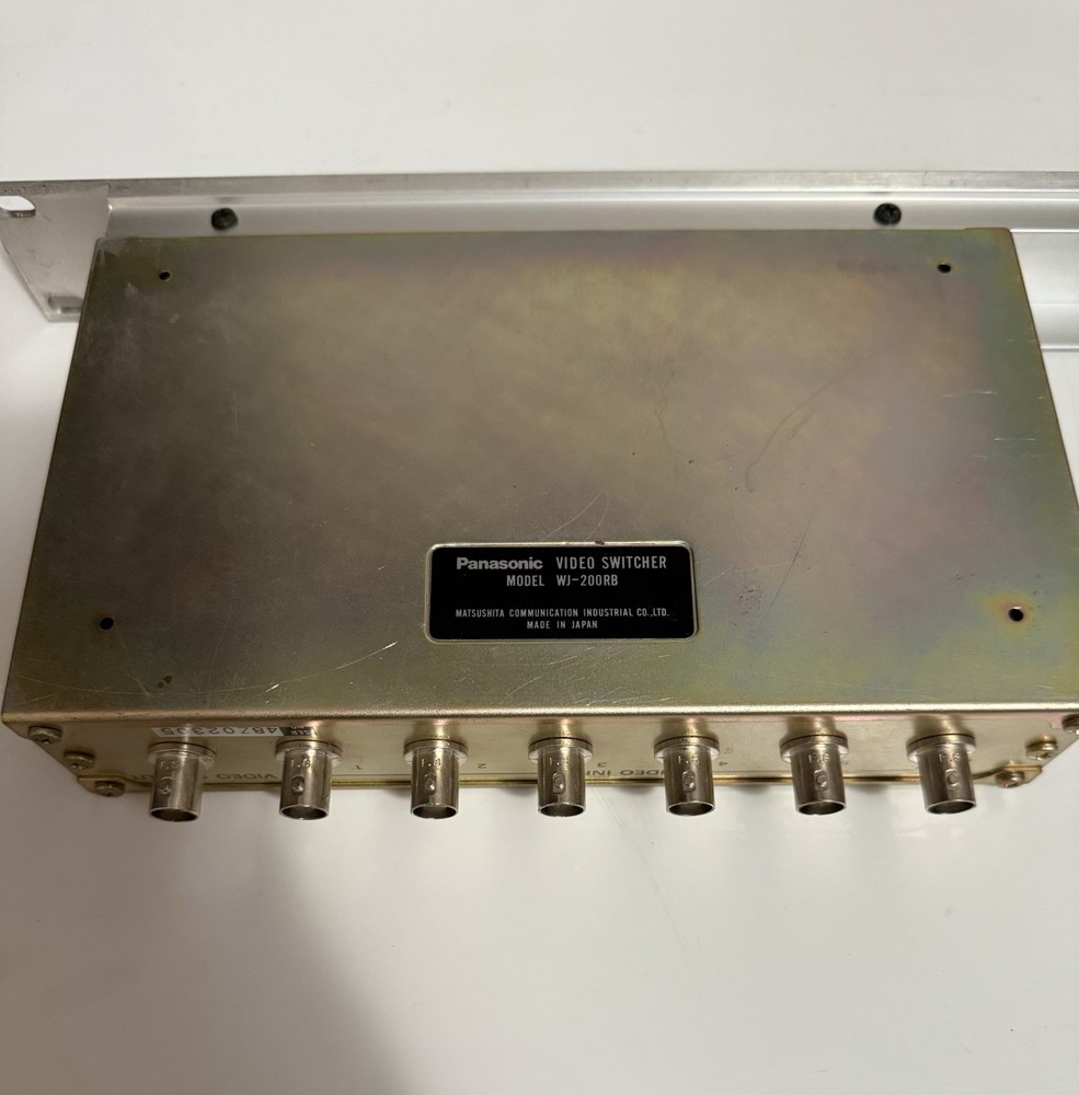 Panasonic WJ-200RB 6 input video switcher