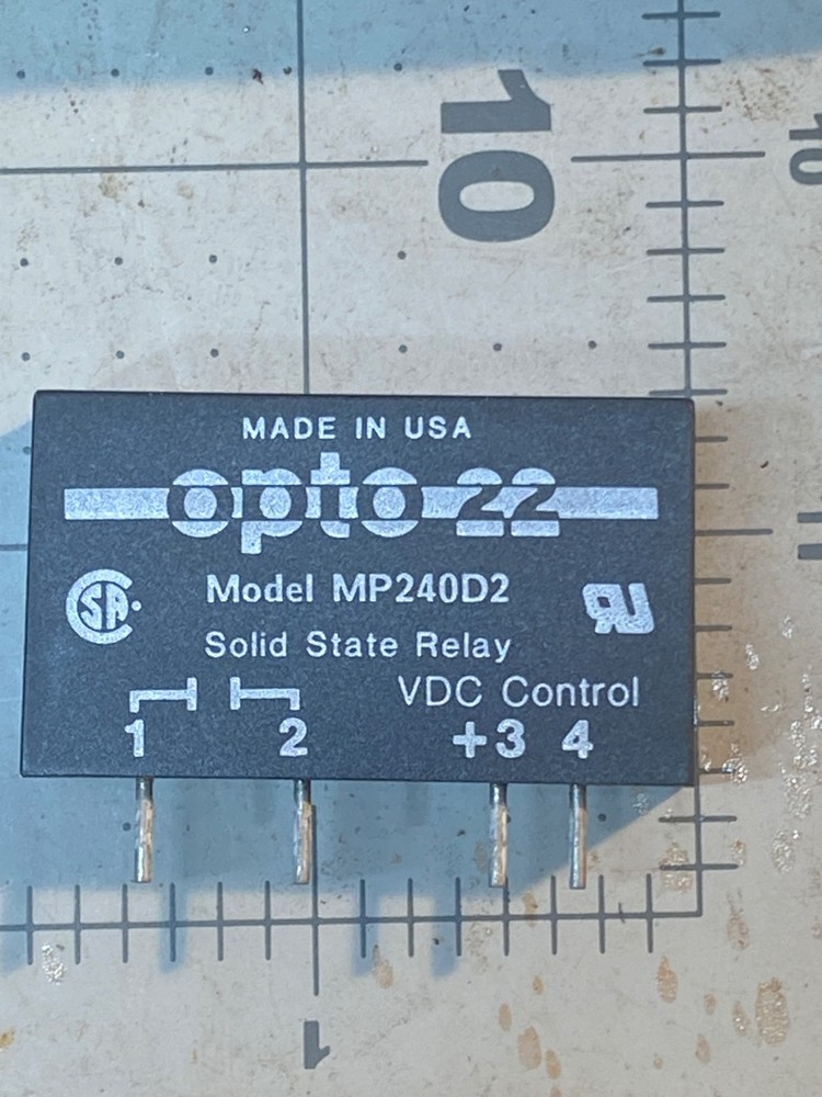 One Solid State Relay OPTO 22 # MP240D15