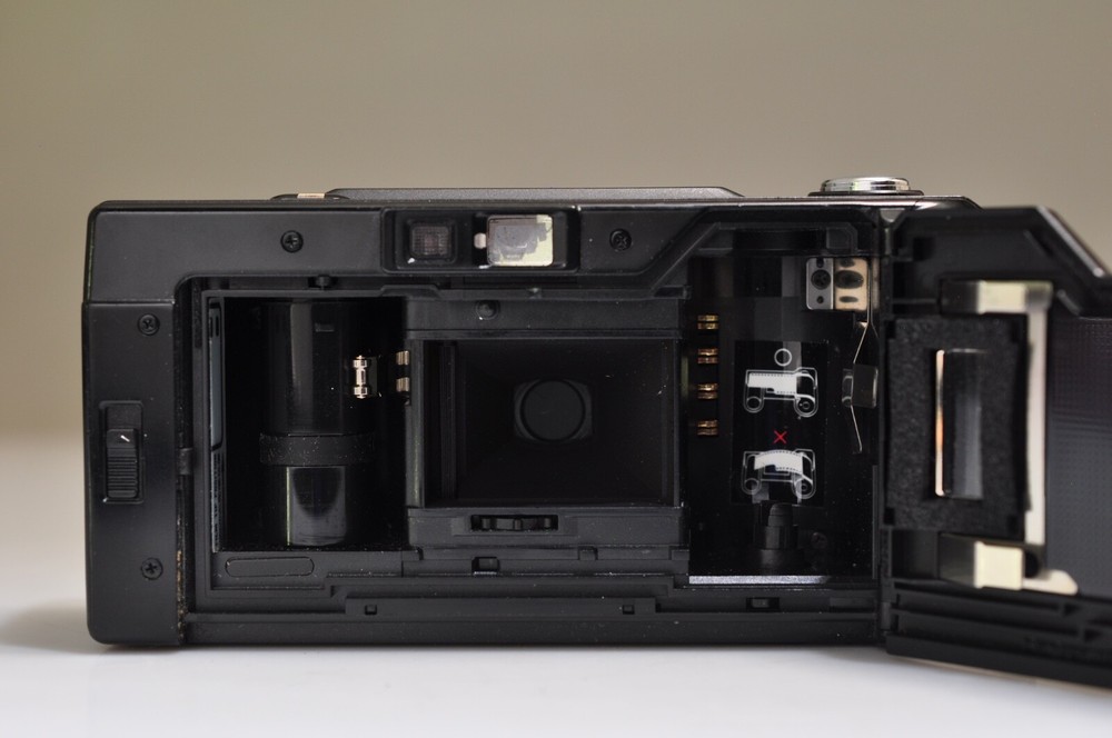 Minolta Freedom 11 AF Point & Shoot Camera : Tested Works