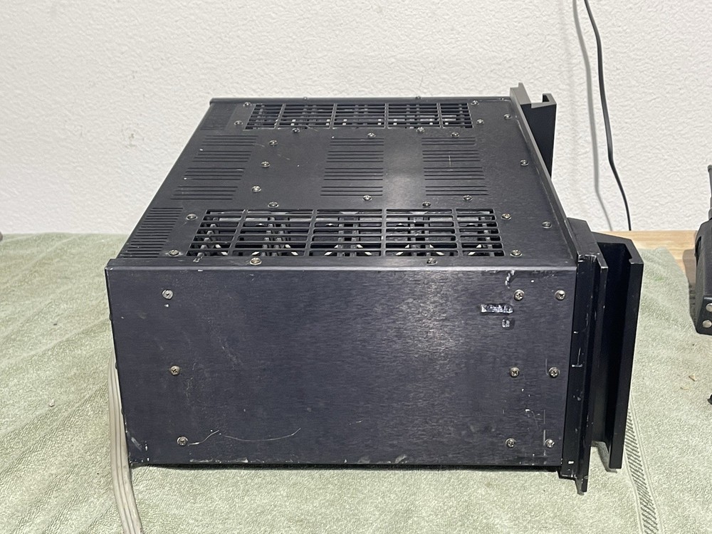 SAE A501 Stereo Amplifier