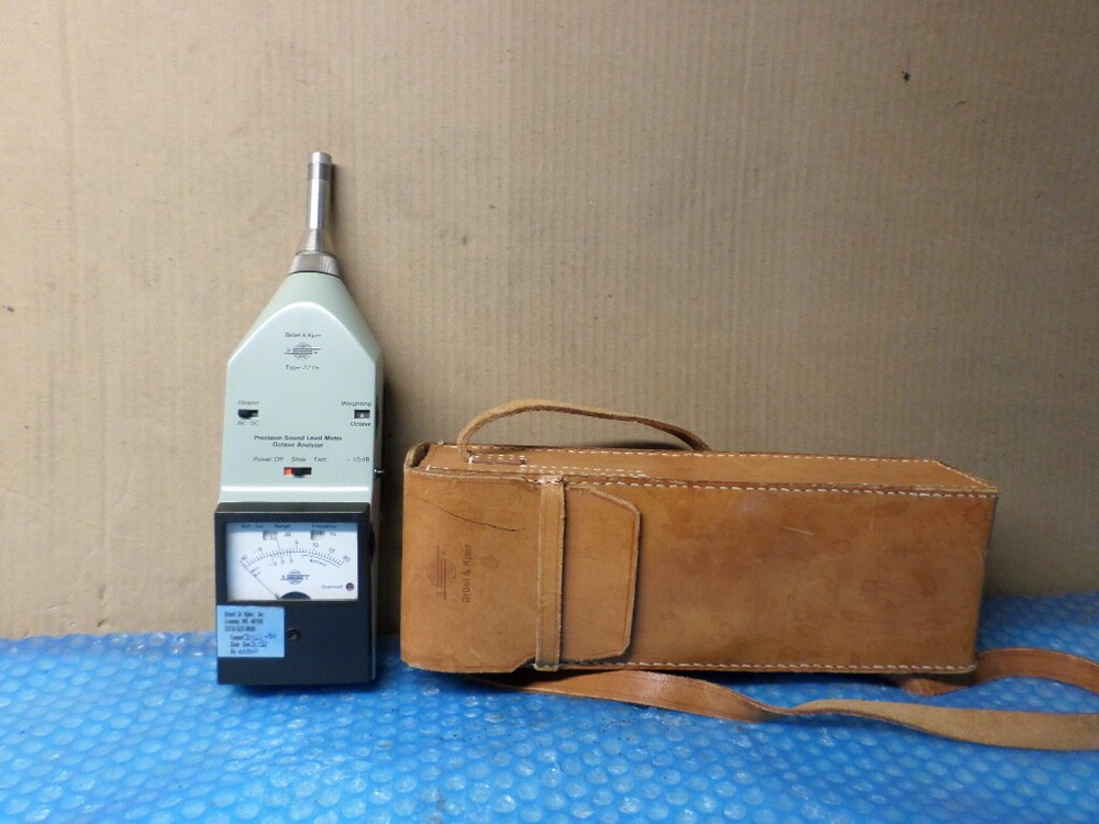 Bruel Kjaer Type 2215 Portable Precision Sound Level Meter Octave Analyzer