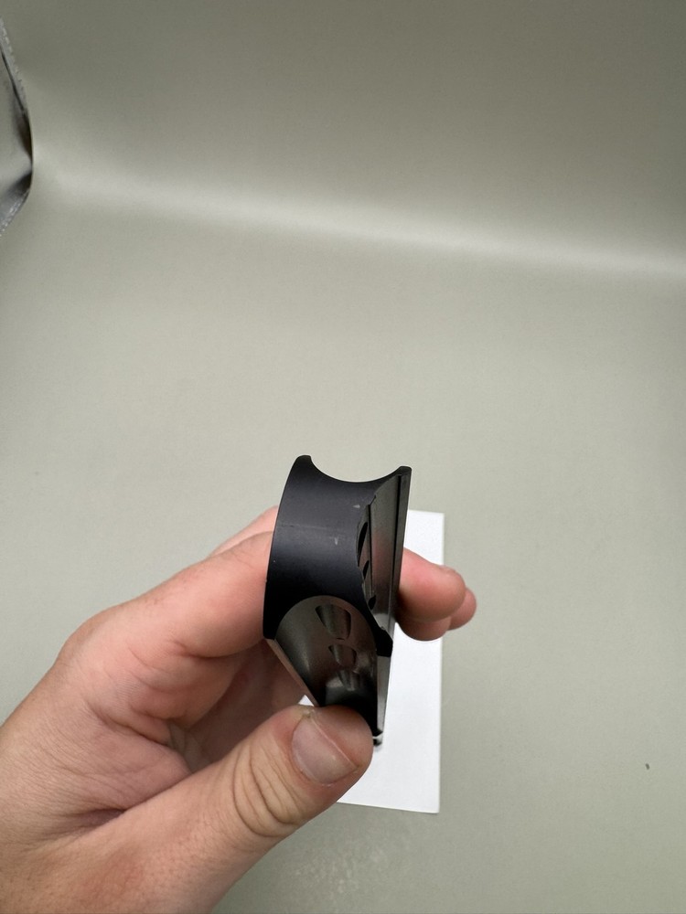 AGD Automag ULE Rail Black