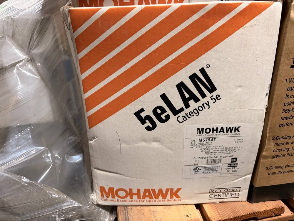 1000FT Mohawk M57547 24/4P CAT5e LAN UTP Networking Cable Plenum White