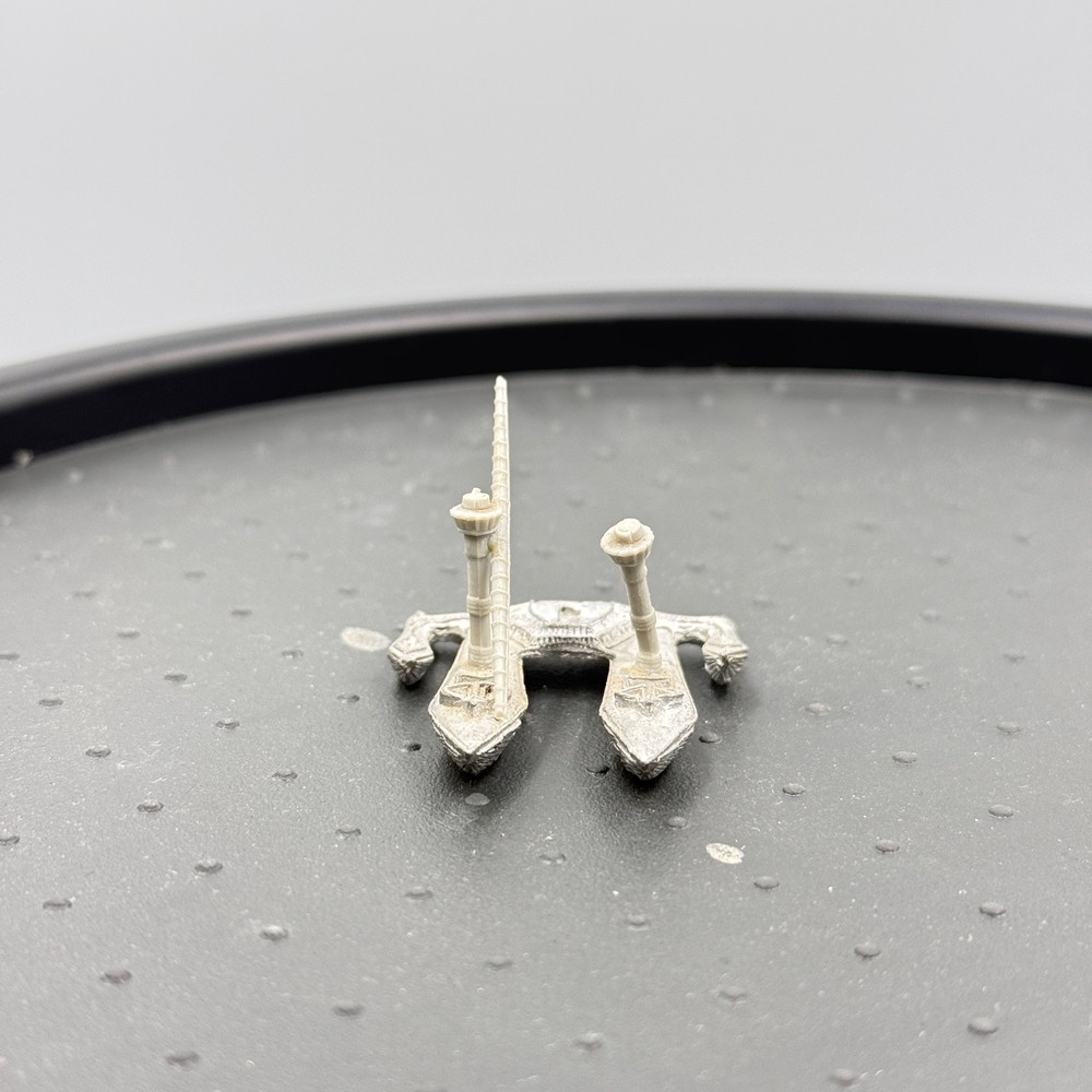 Games Workshop Man o' War High Elves Dragonship Base