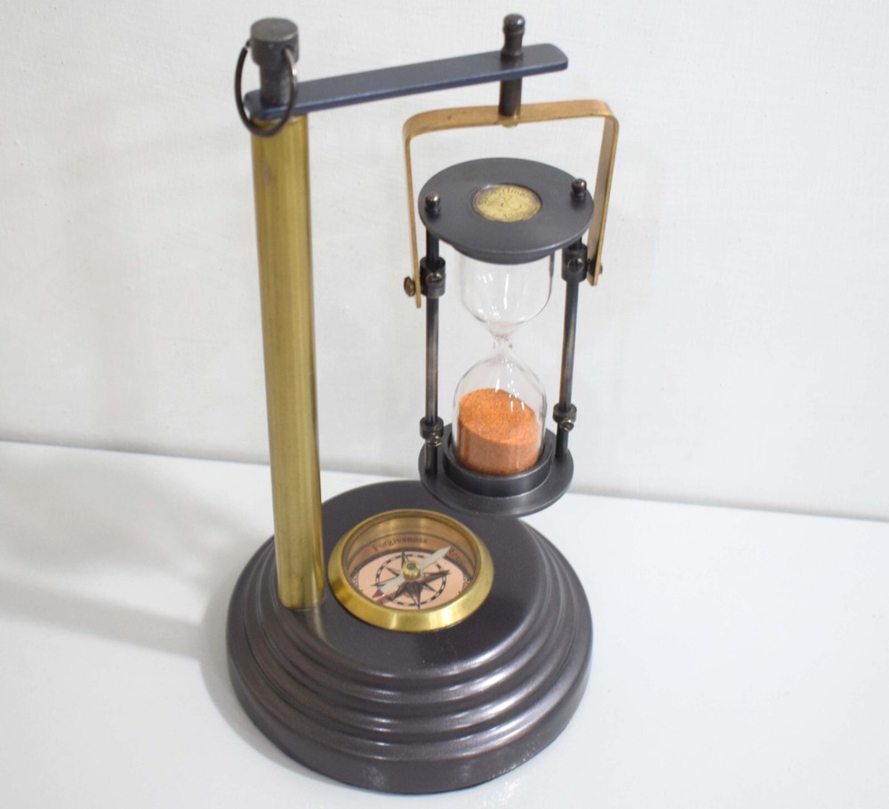 Rotating Brass Hourglass W/Built-in Compass & Swing Function -Orange Sand Inside