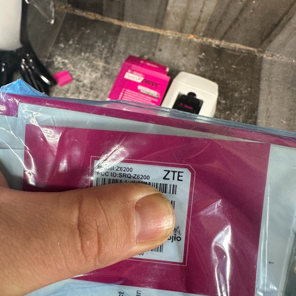 (T-MOBILE) SyncUp Drive Tracking Device Car Hotspot Black - As IS