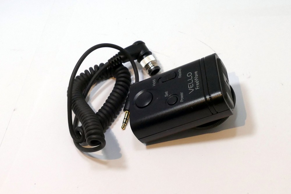 Vello Freewave wired cable Remote Shutter Release for Nikon 10 pin cable D810