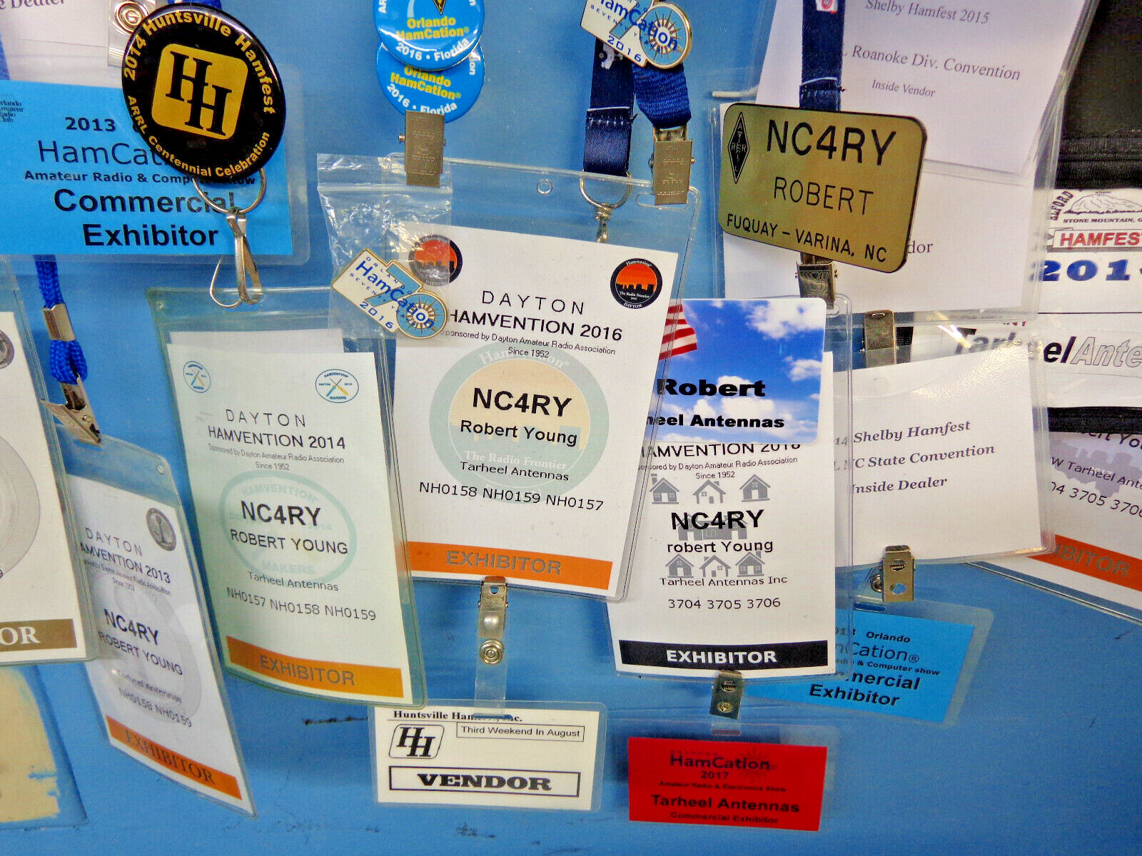 Tarheel Designs 100 PRO-HP International..10 to 80 meters....Black