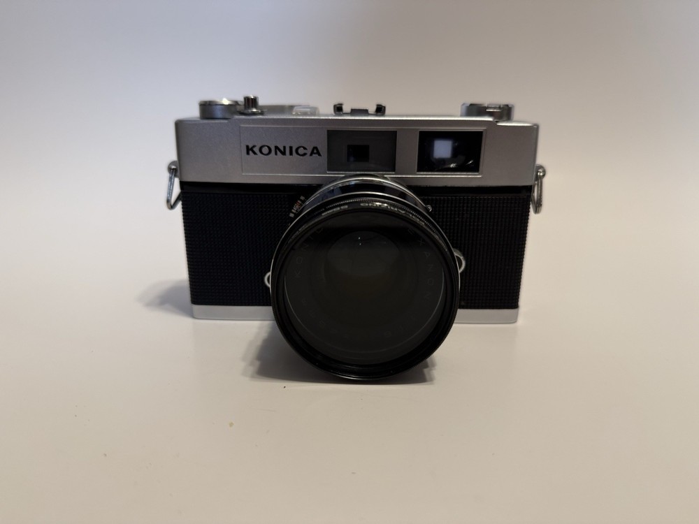Konica Auto S1.6 Rangefinder Camera With Leather Case