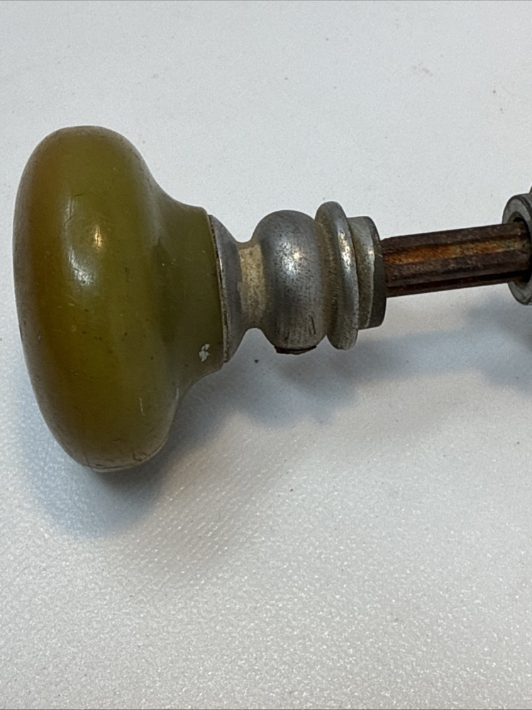Bakelite Door Knob Set with Spindle - Butterscotch