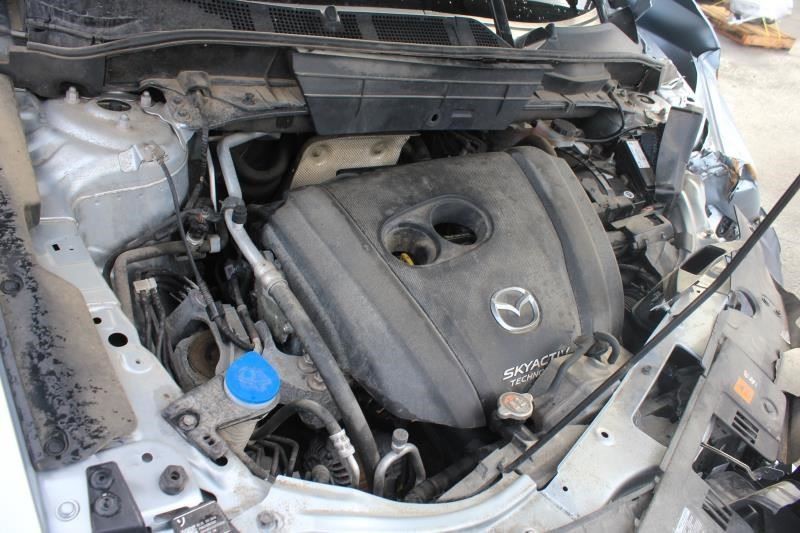 CX-5 2018 Camera/Projector 590621