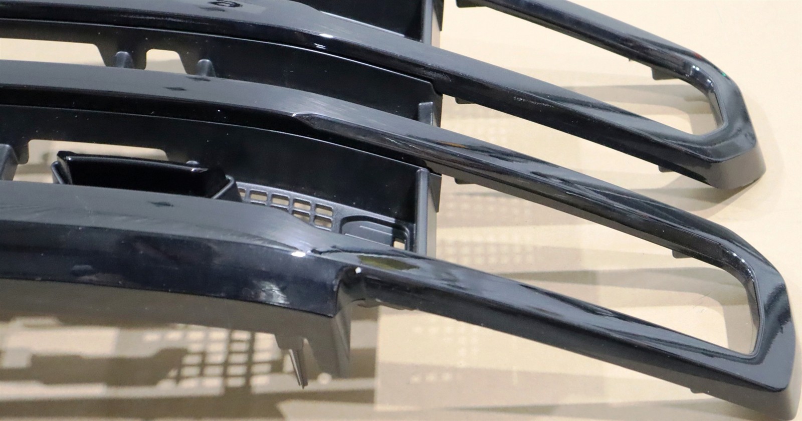 OE 23-26 Super Duty Front Grille BLACK APPEARANCE PACKAGE Blacked-Out PC3Z8200KA