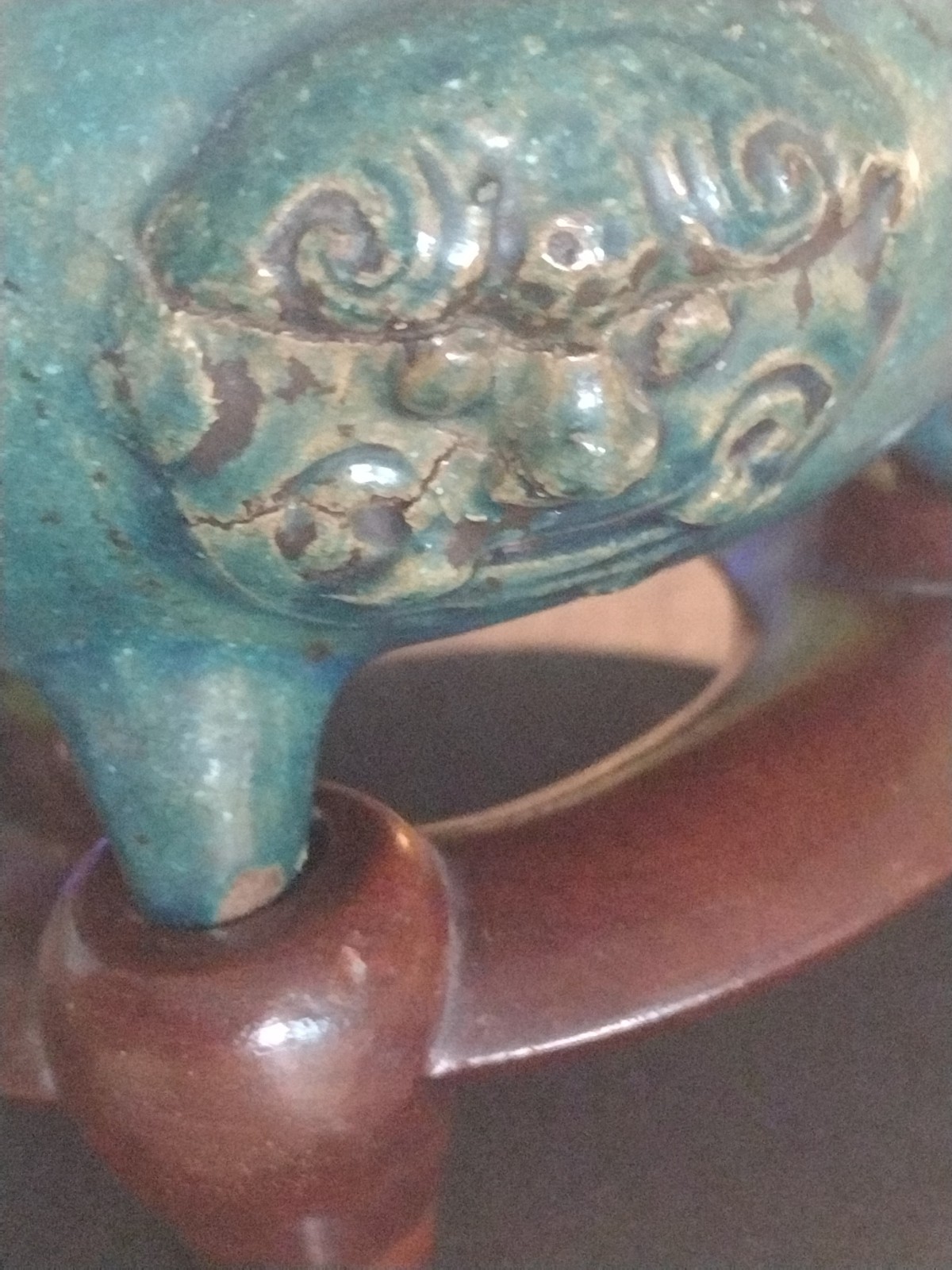 19th CENTURY CHINESE TURQUOISE GREEN GLAZED FOOTED FOO DOG CENSER * W/STAND