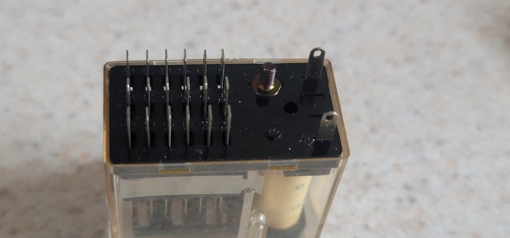 2 RELAYS FOR YAESU FT 101 101E