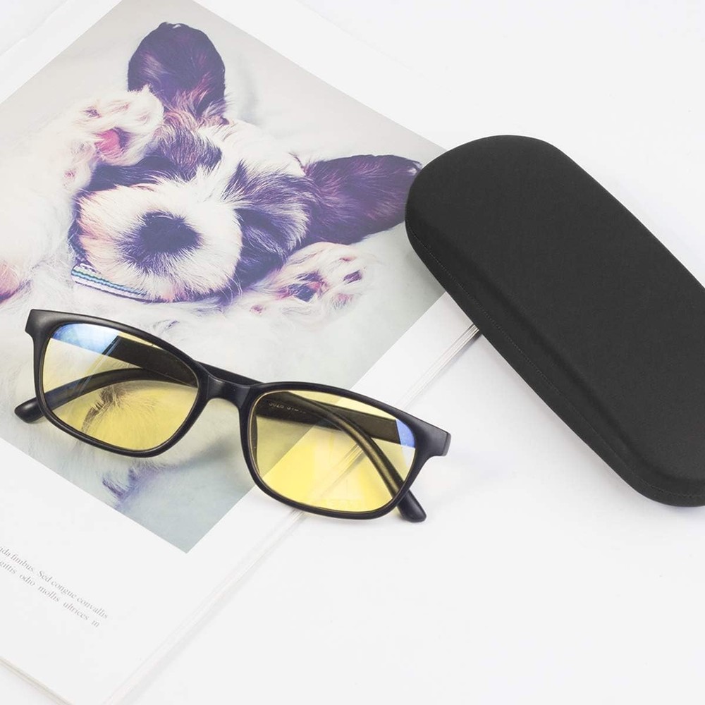 Modern Black Hard Shell Eyeglasses Case - Lightweight, Durable, and Protective