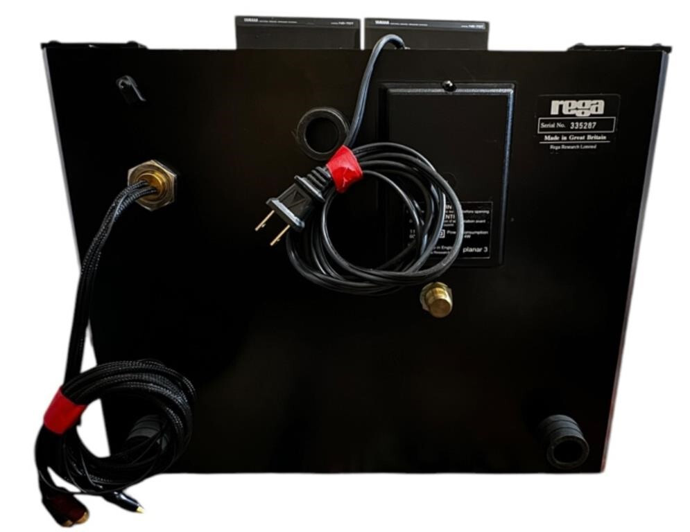 Rega Planar P3 Turntable