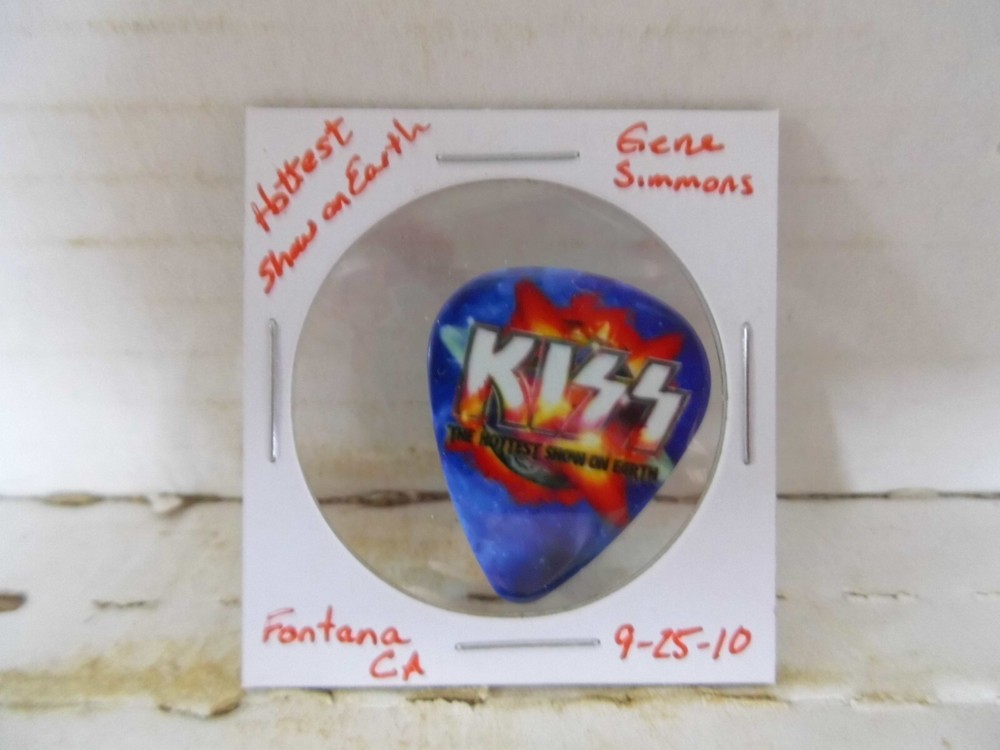 KISS "GENE SIMMONS" 9/25/10 GUITAR PICK~READ DESCRIPTION #13~3