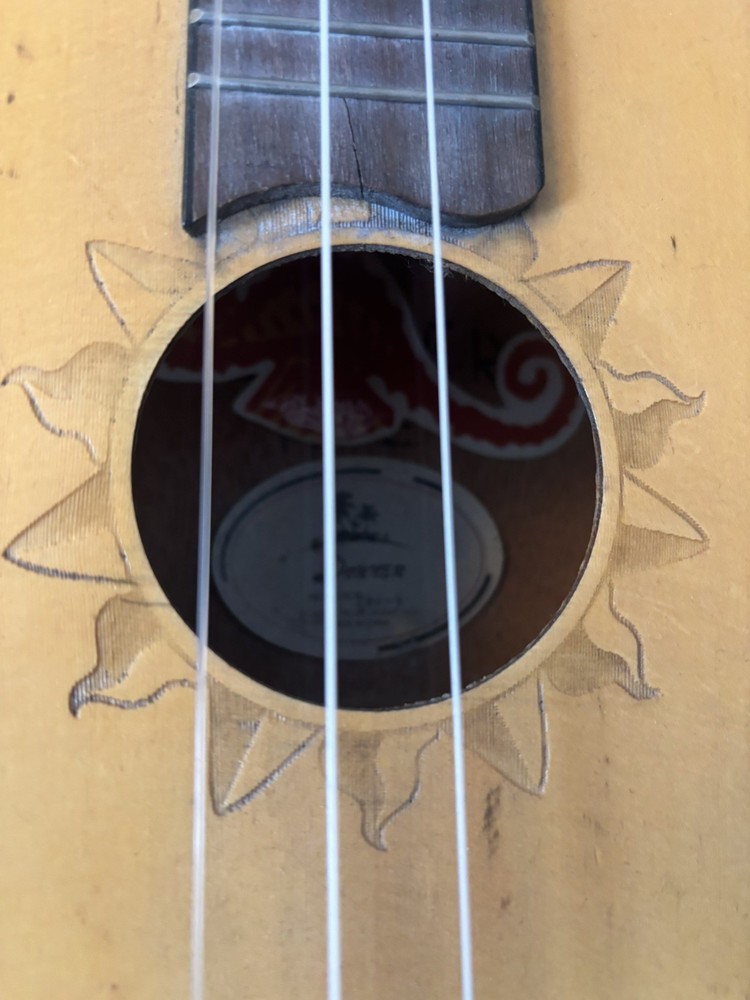 UKULELE, DONNER BRAND (MODEL: DUC-3)