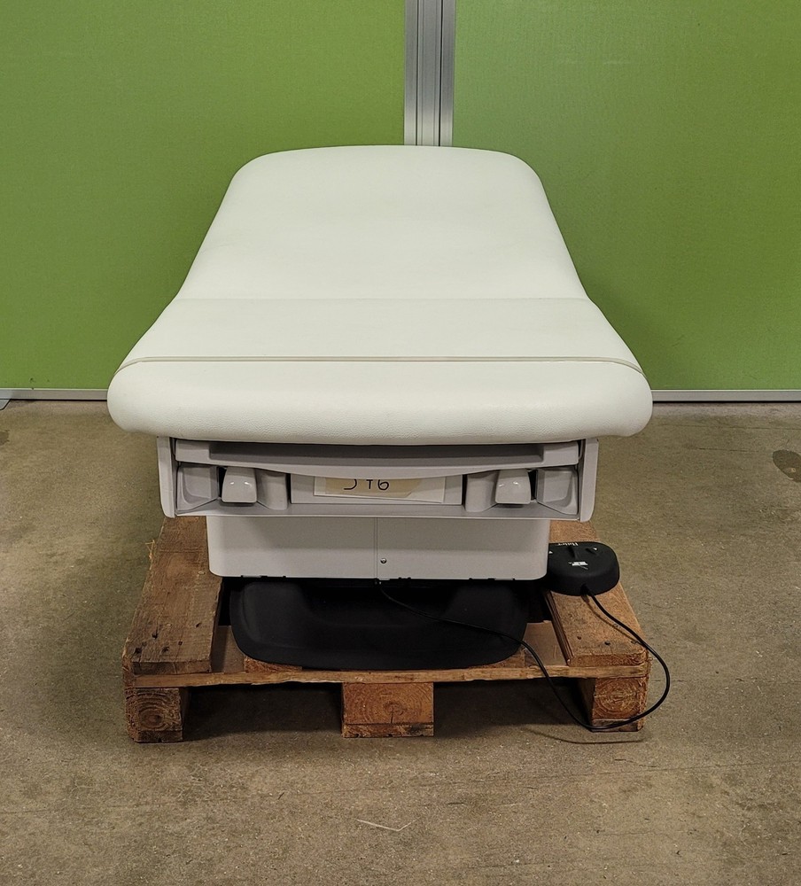 Midmark Ritter 224 Exam Table