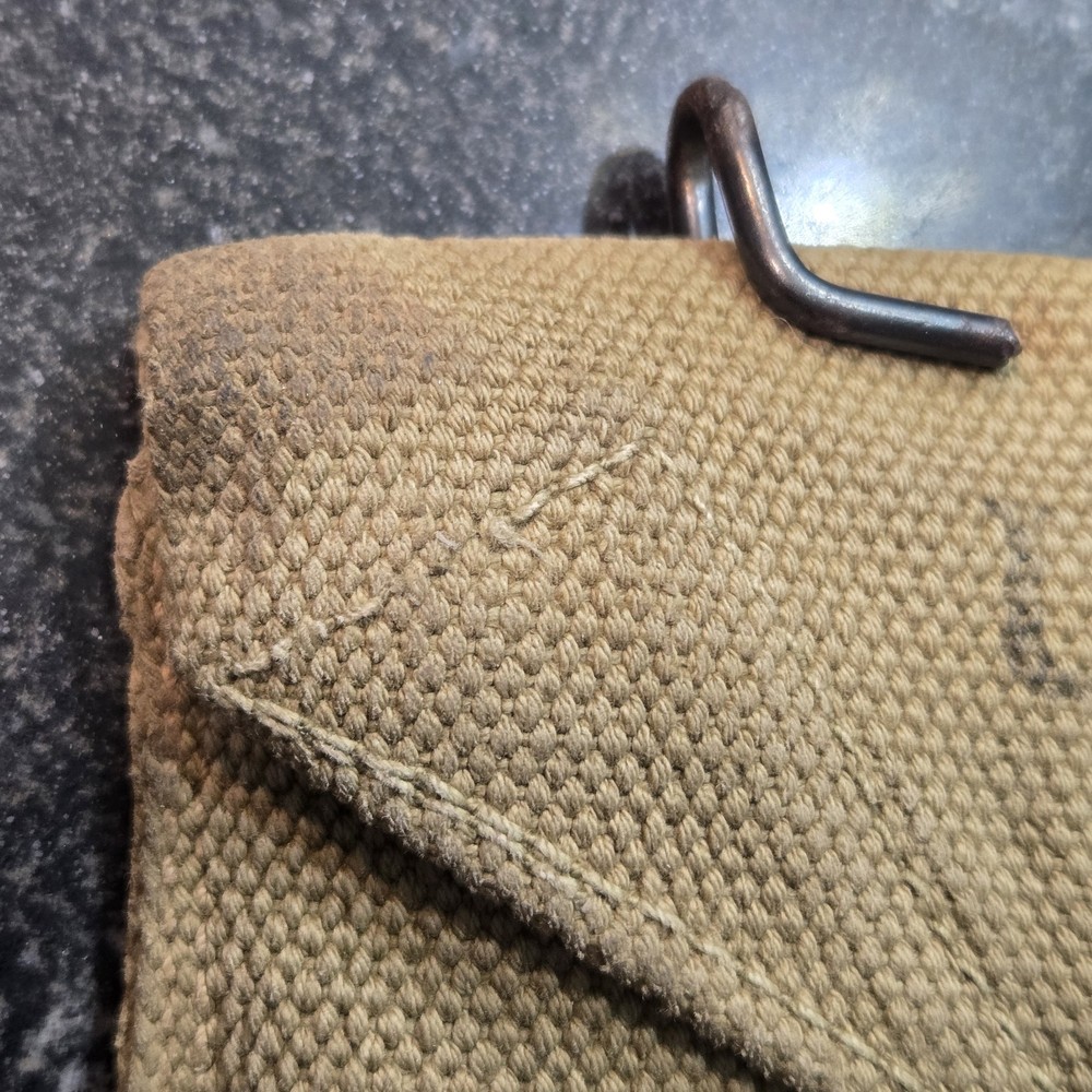 ORIGINAL WWII US ARMY INFANTRY M1942 FIRST AID CARLISLE BANDAGE CARRY POUCH-1942
