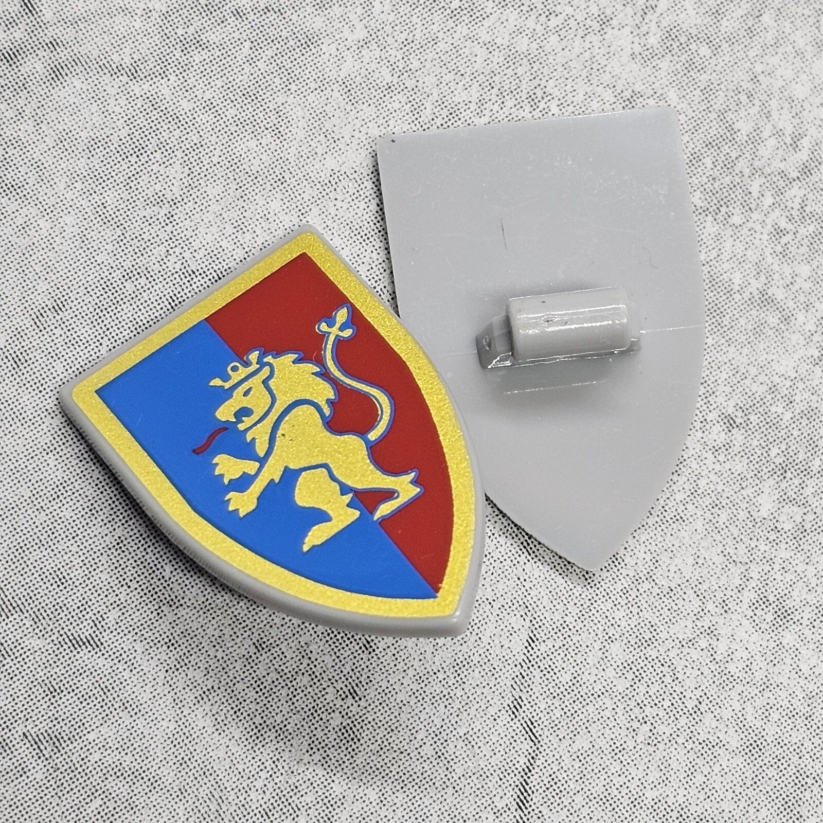 5pack Custom Gold Lion Red Blue Shield Lot For Minifigures D11LS14