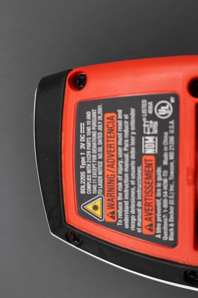 Black+Decker BLD220S 360° Rotating Wall Attachment Project Laser Level