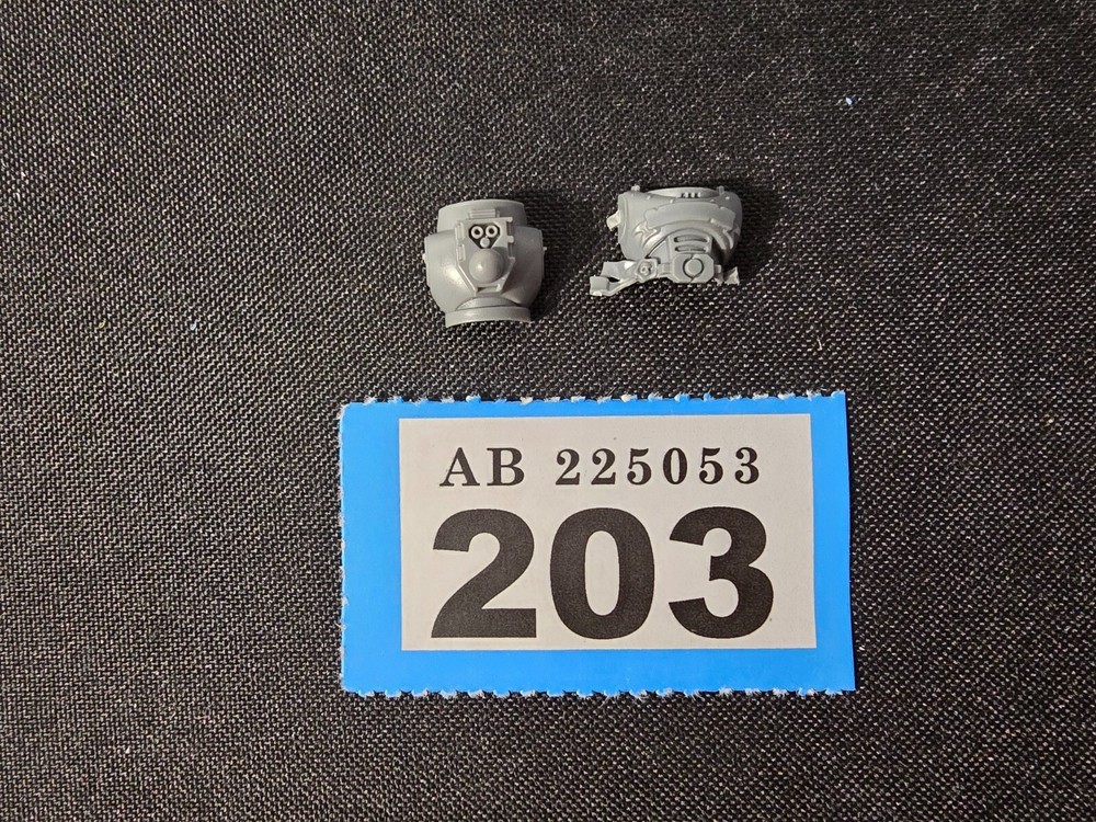 Games Workshop Warhammer 40k Bits Space Marines Torso