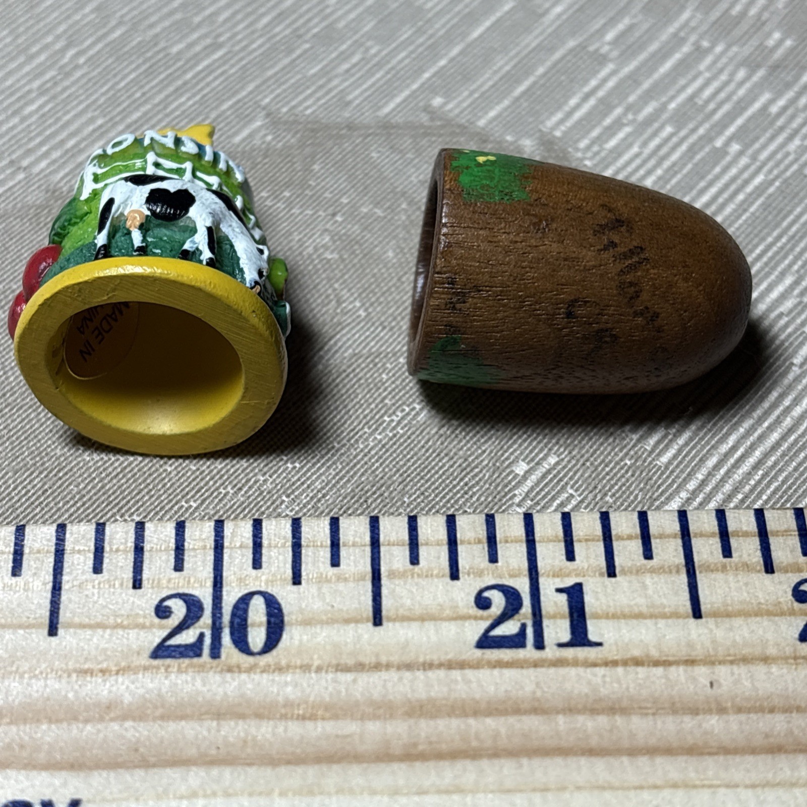 Thimbles 2 Cows Resin Wood Wisconsin Tillamook Oregon