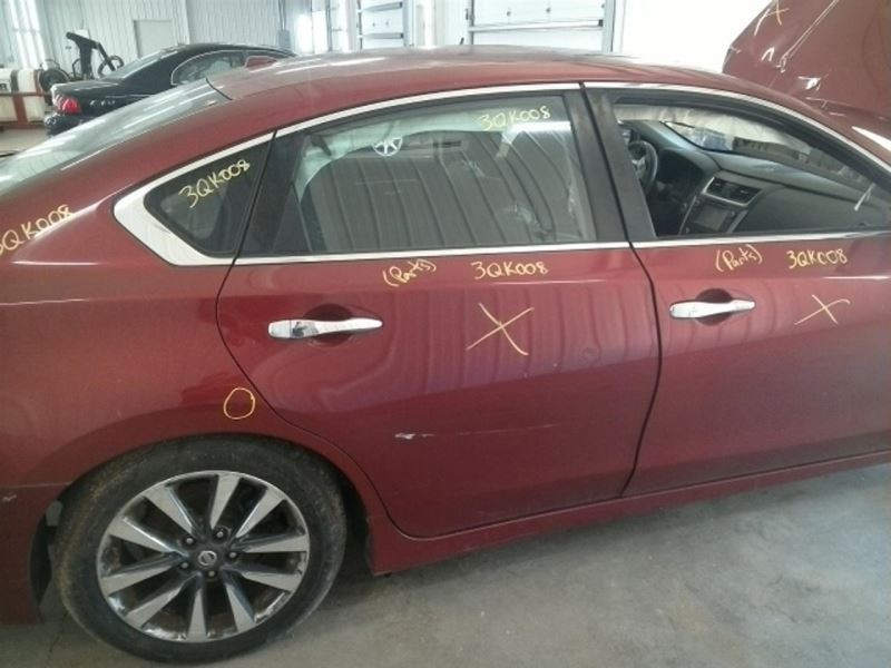 ALTIMA 2016 High Mounted Stop Light 104712411