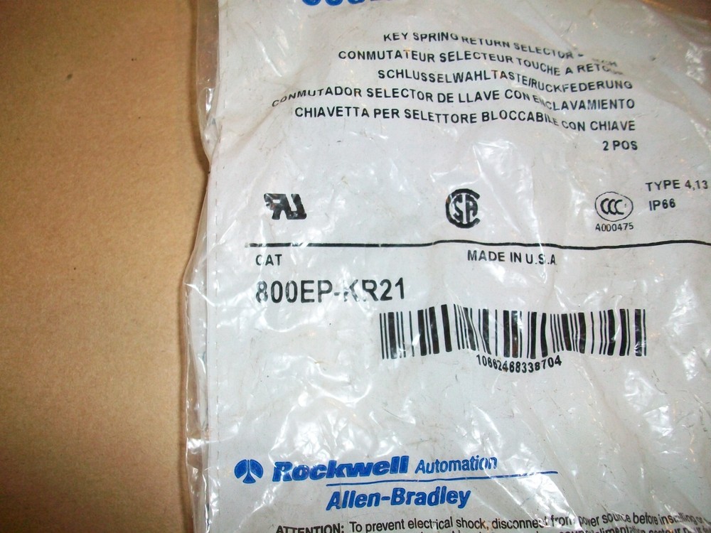 Allen Bradley 800EP-KR21 Ser A Key Spring Return Selector Switch NEW