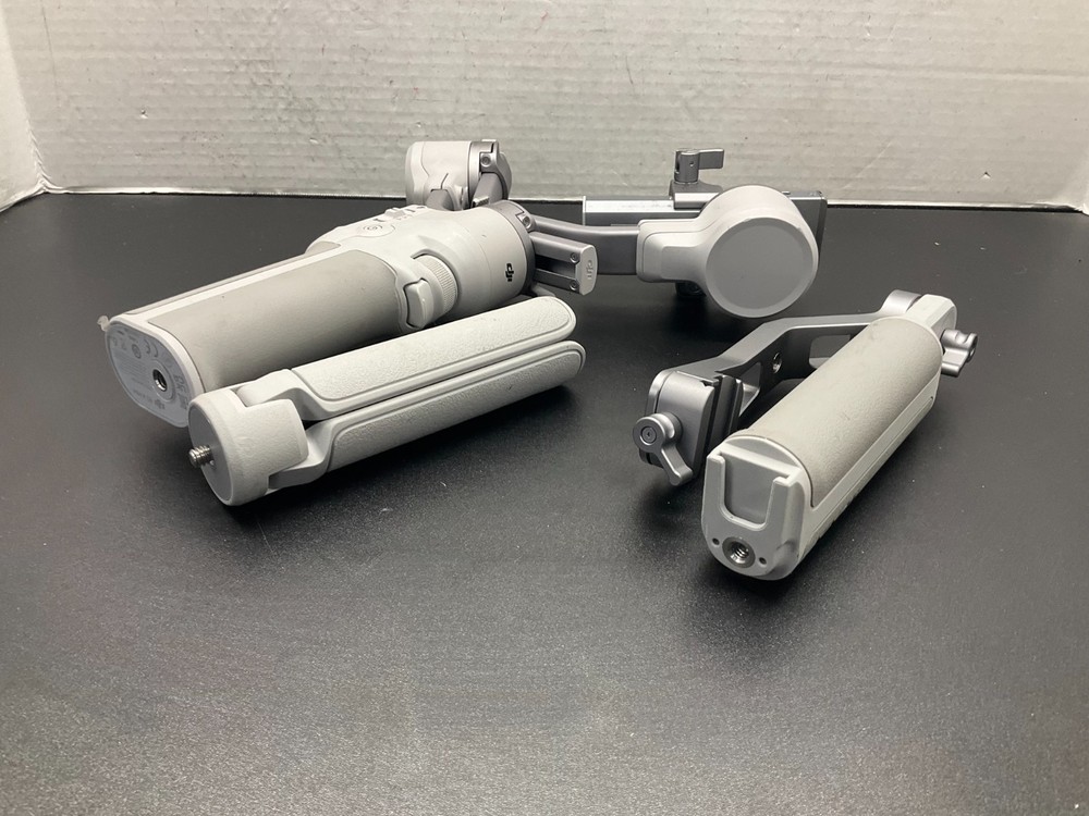 DJI RS 4 Mini Combo 3-Axis Camera Gimbal Auto Axis Locks
