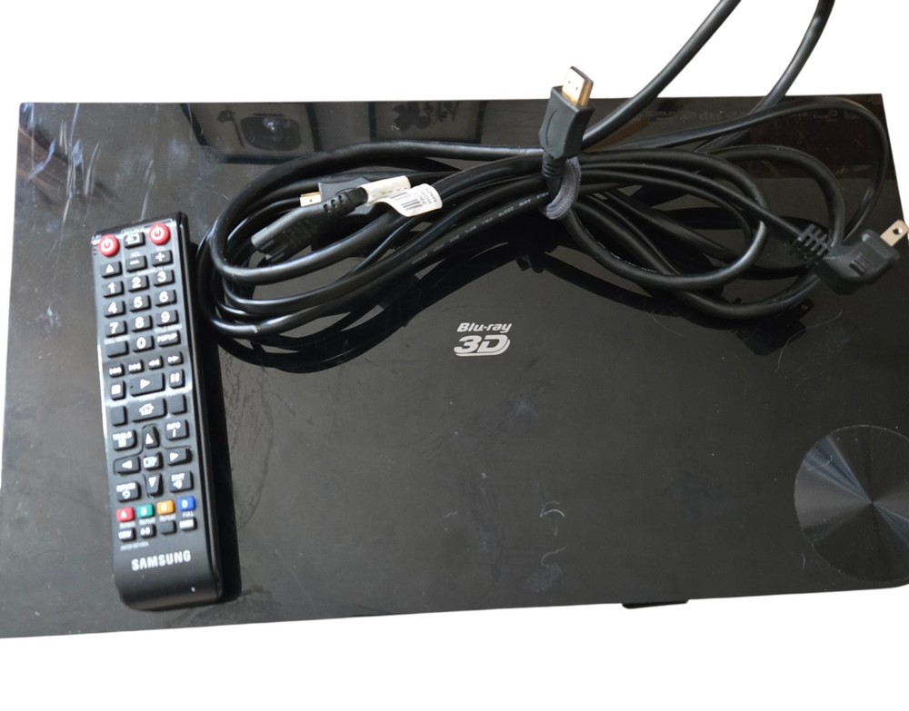 Blu-Ray 3D Player, Blu-Ray. And DVD Lot - Untested