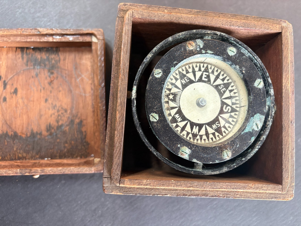 Antique Boxed Dirigo Nautical Maritime Ship Compass