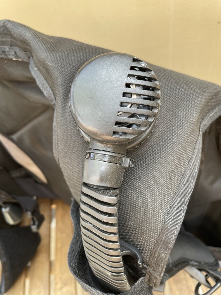 SeaQuest Pro QD BCD Size Large