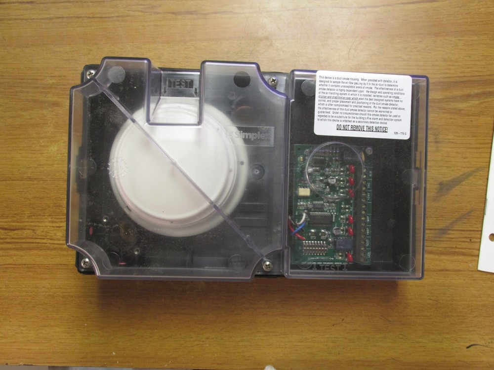 NIB SIMPLEX 2 WIRE DUCT SENSOR HOUSING W/ RELAY CAT# 0631132 .. UO-75B