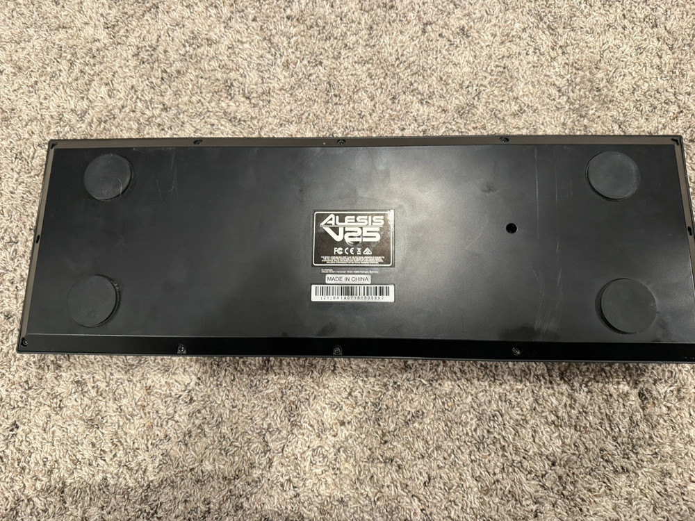 Alesis V25 25-Key USB MIDI Keyboard Controller w/ Pads & Knobs (No PWR Cord)