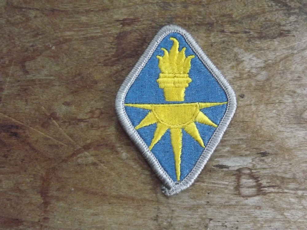 Army Intelligence Center &School Patch - INV# C1015