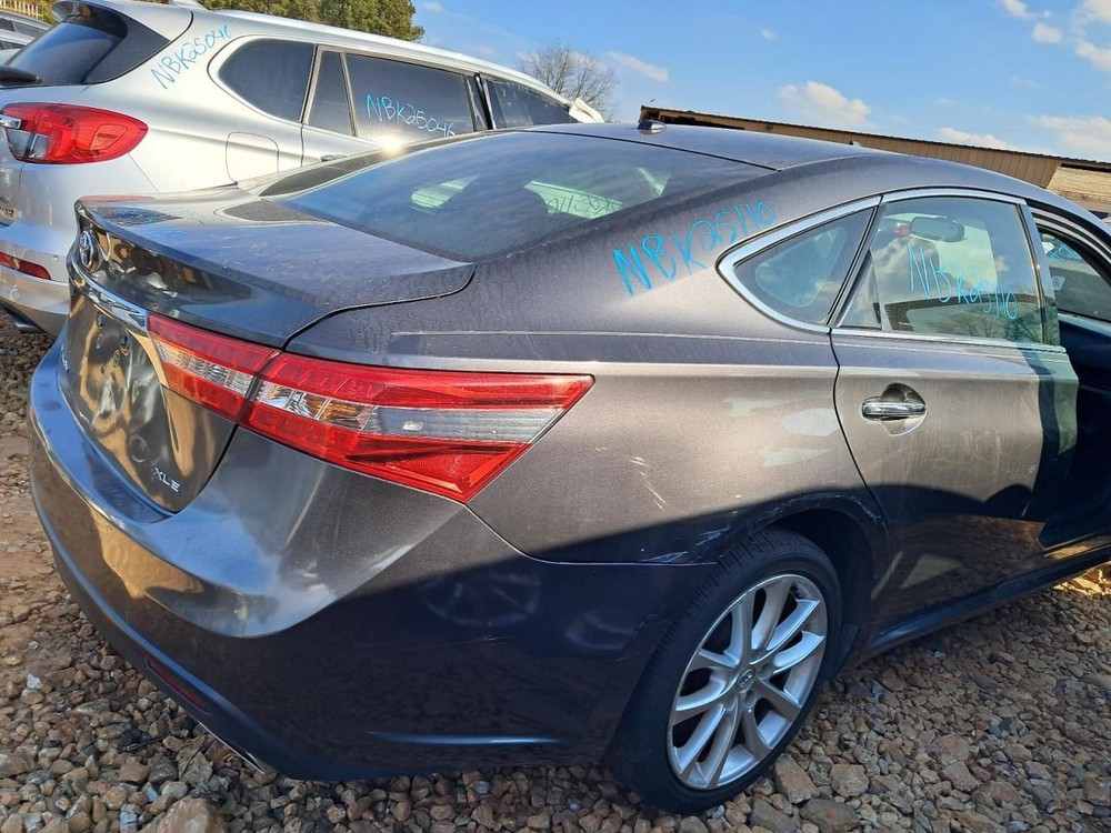 AVALON 2013 Glove Box 4875238