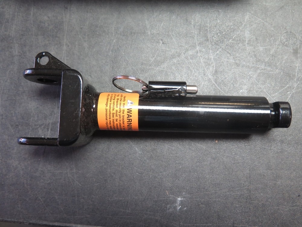 Roadmaster C002383 Baseplate Attachment Tab For 521194-5 Driver Side (OB1)