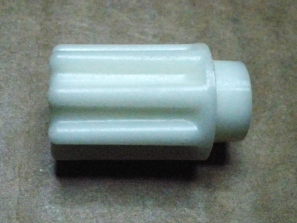 Robot Coupe 89632 OEM Driving Hub, MP/CMP